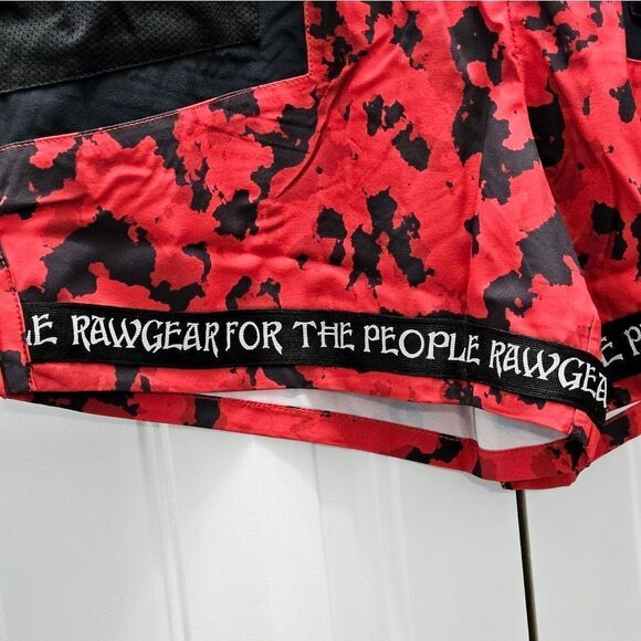 Raw Gear, Mens Shorts in a size Small. NWT. Lightweight, many pockets - Picture 4 of 6